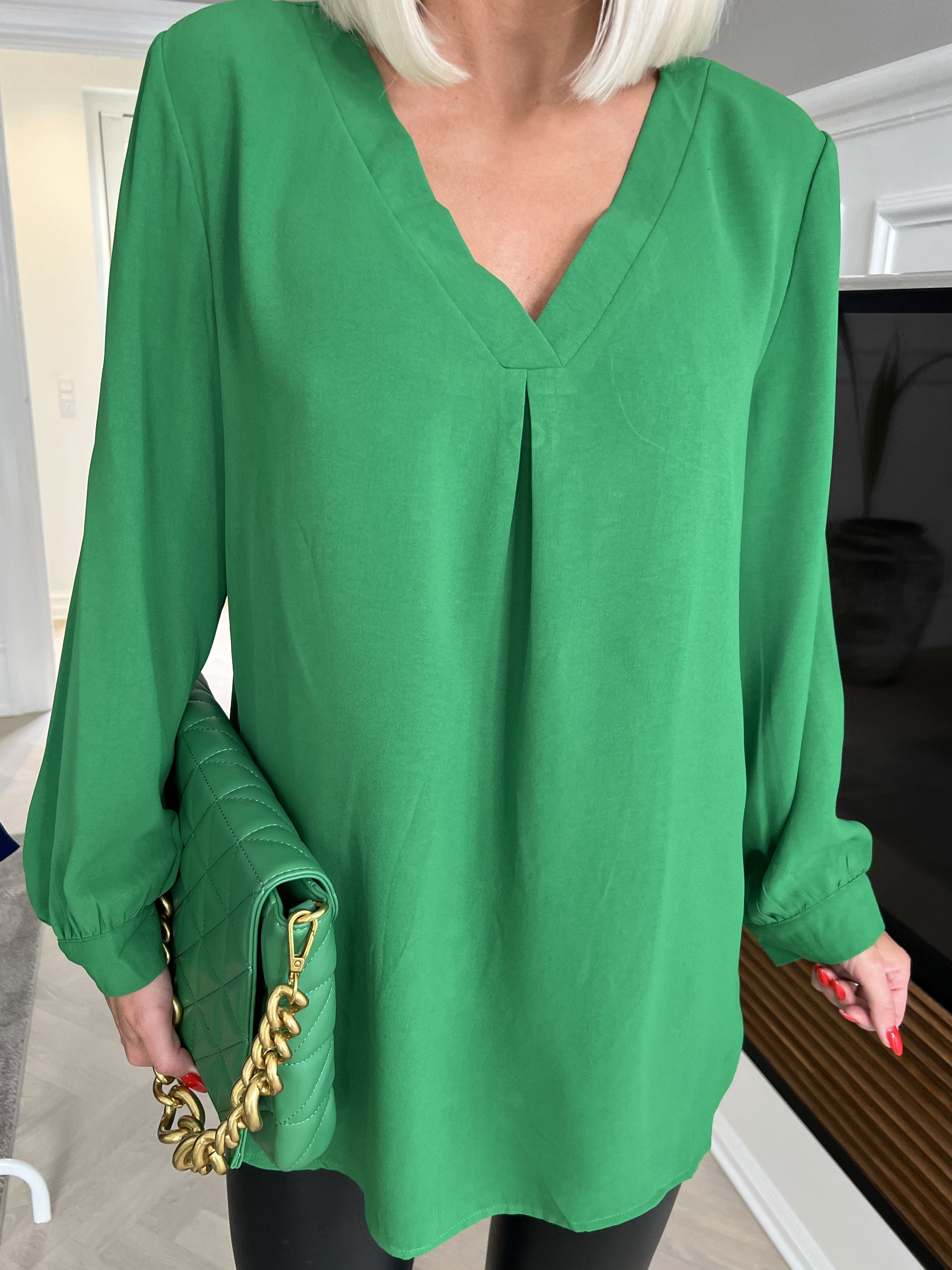 Rita - Söt tunika med spets på baksidan - Green